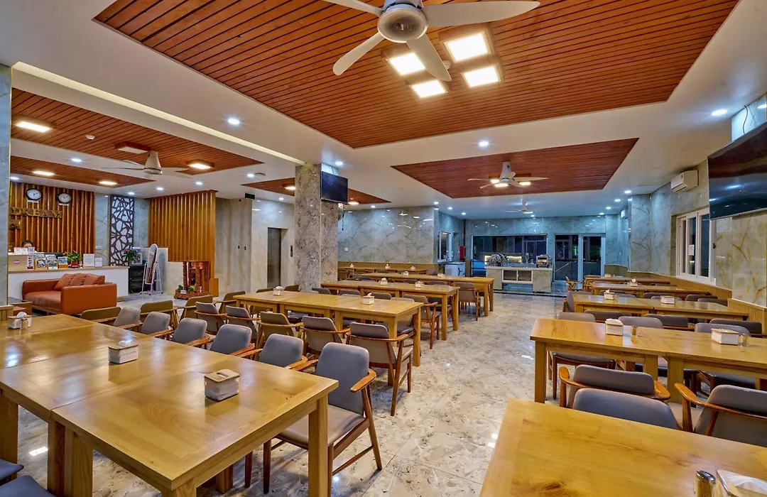 Summer Dream Hotel-1